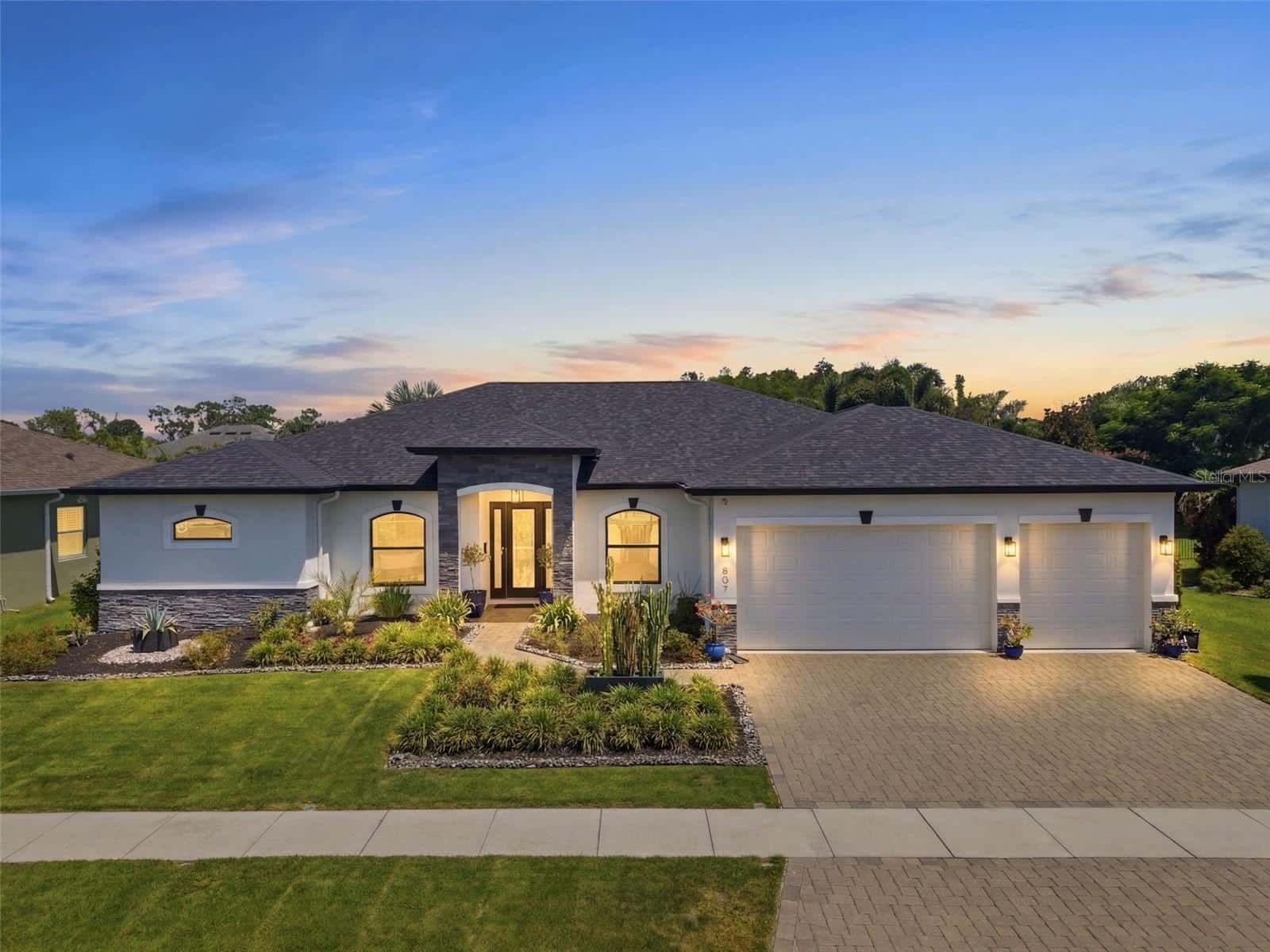 Single Family Residence in RUSKIN