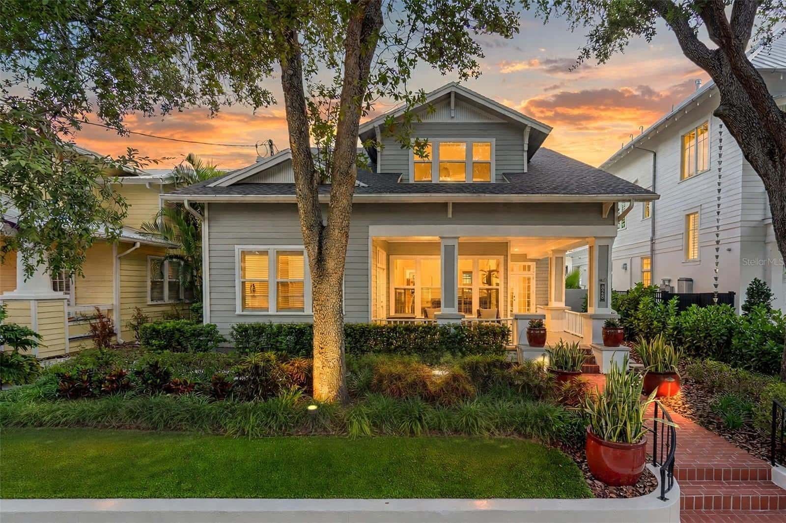 Single Family Residence in TAMPA
