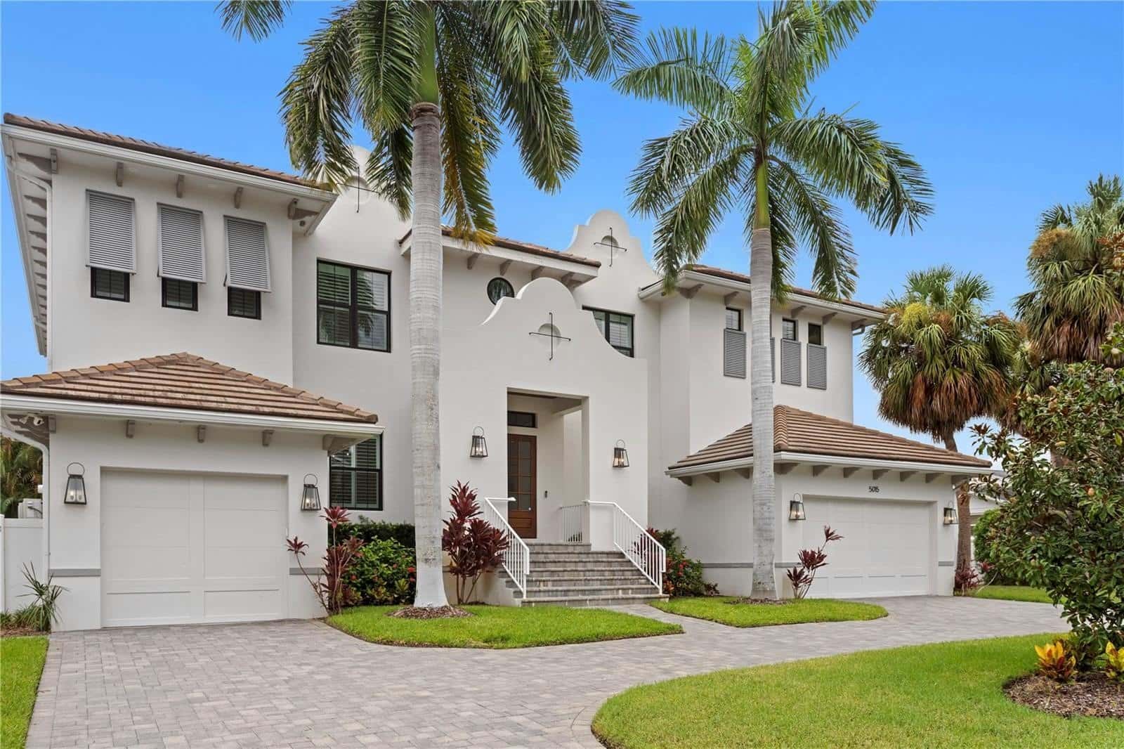 Single Family Residence in TAMPA