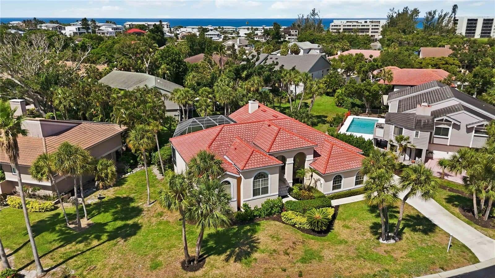 Single Family Residence in LONGBOAT KEY
