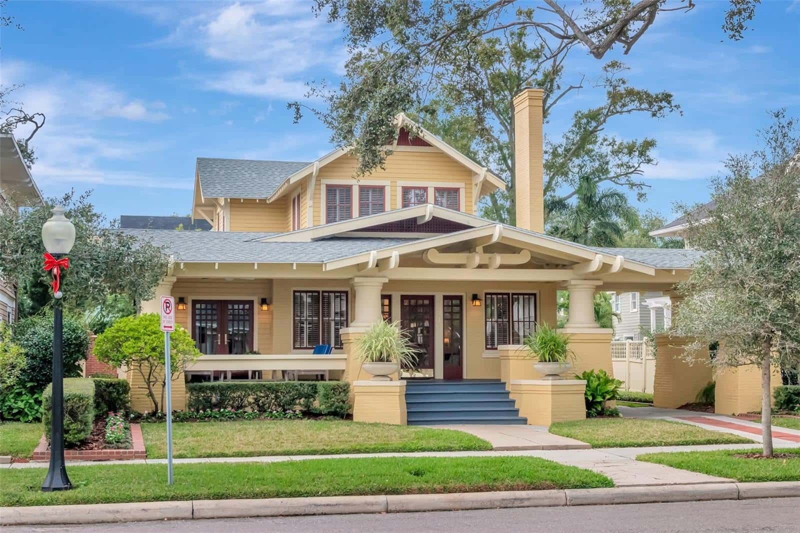 Single Family Residence in TAMPA