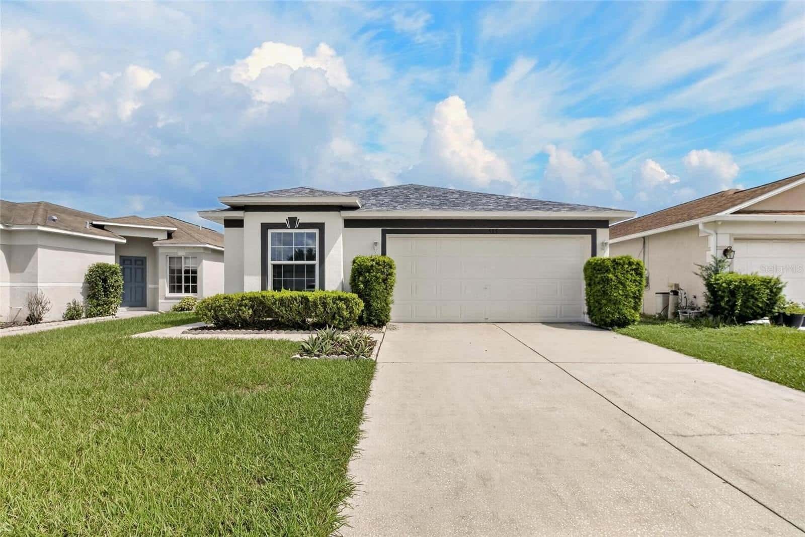 Single Family Residence in PLANT CITY