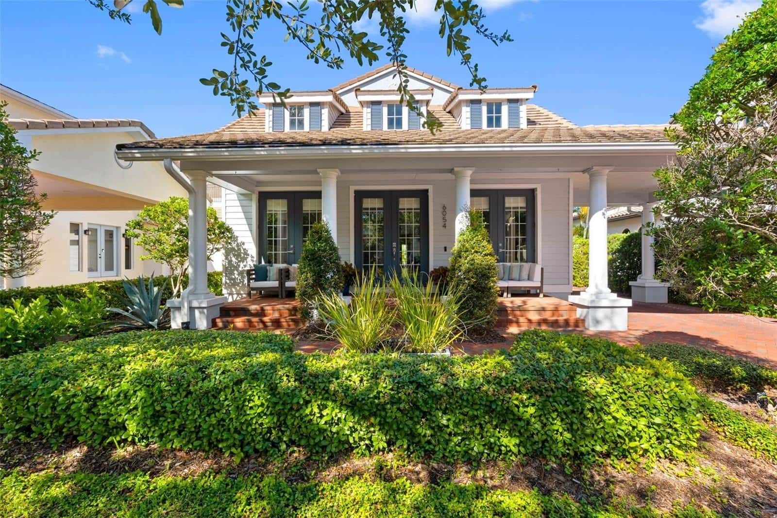 Single Family Residence in TAMPA
