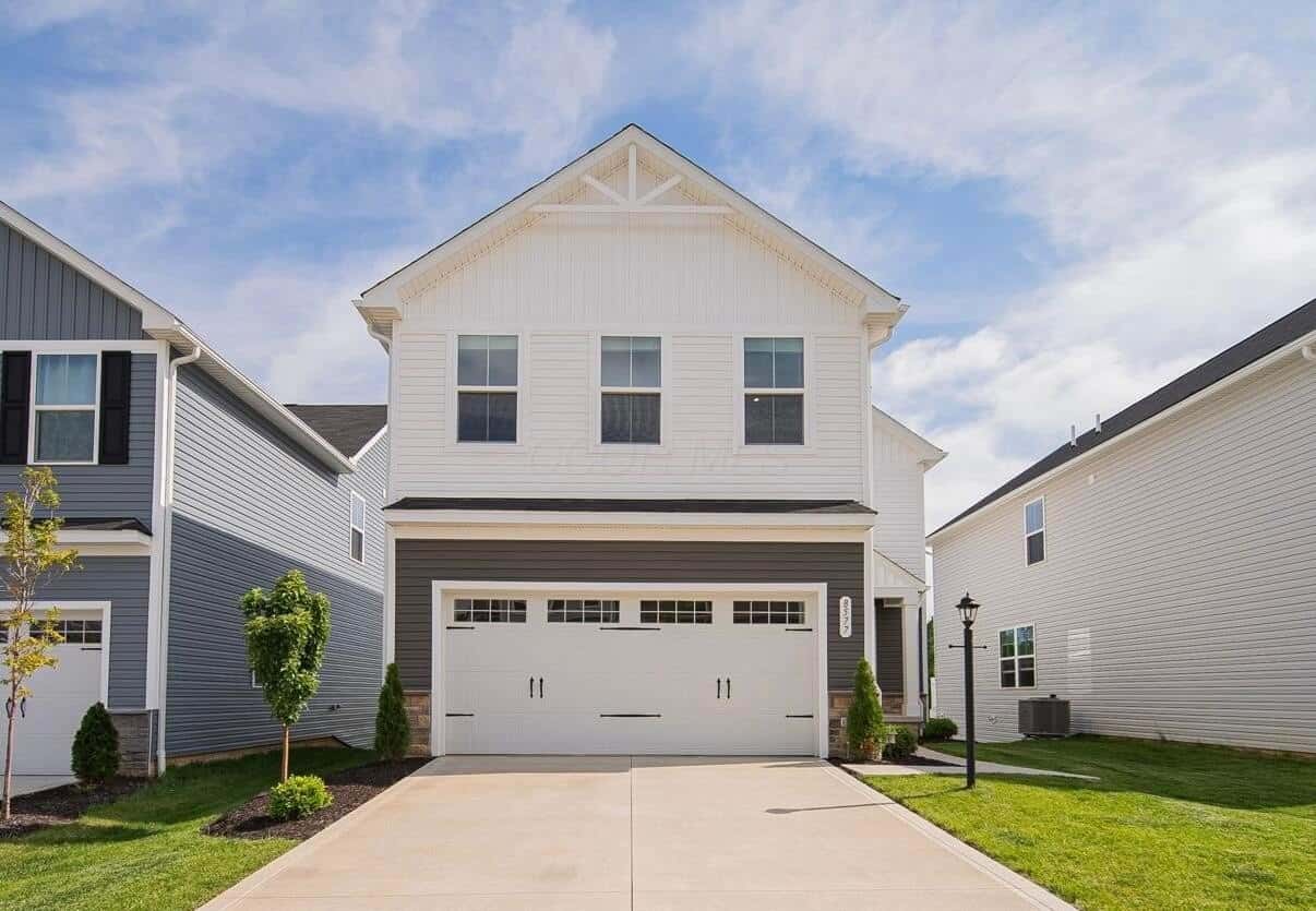 Condominium in Canal Winchester