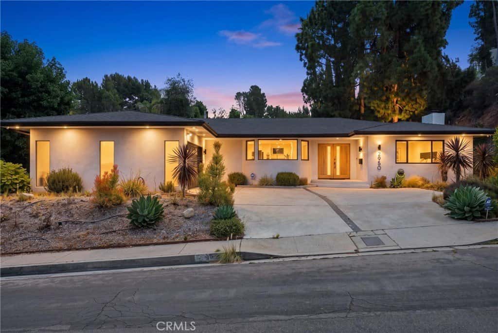 Single Family Residence in Studio City