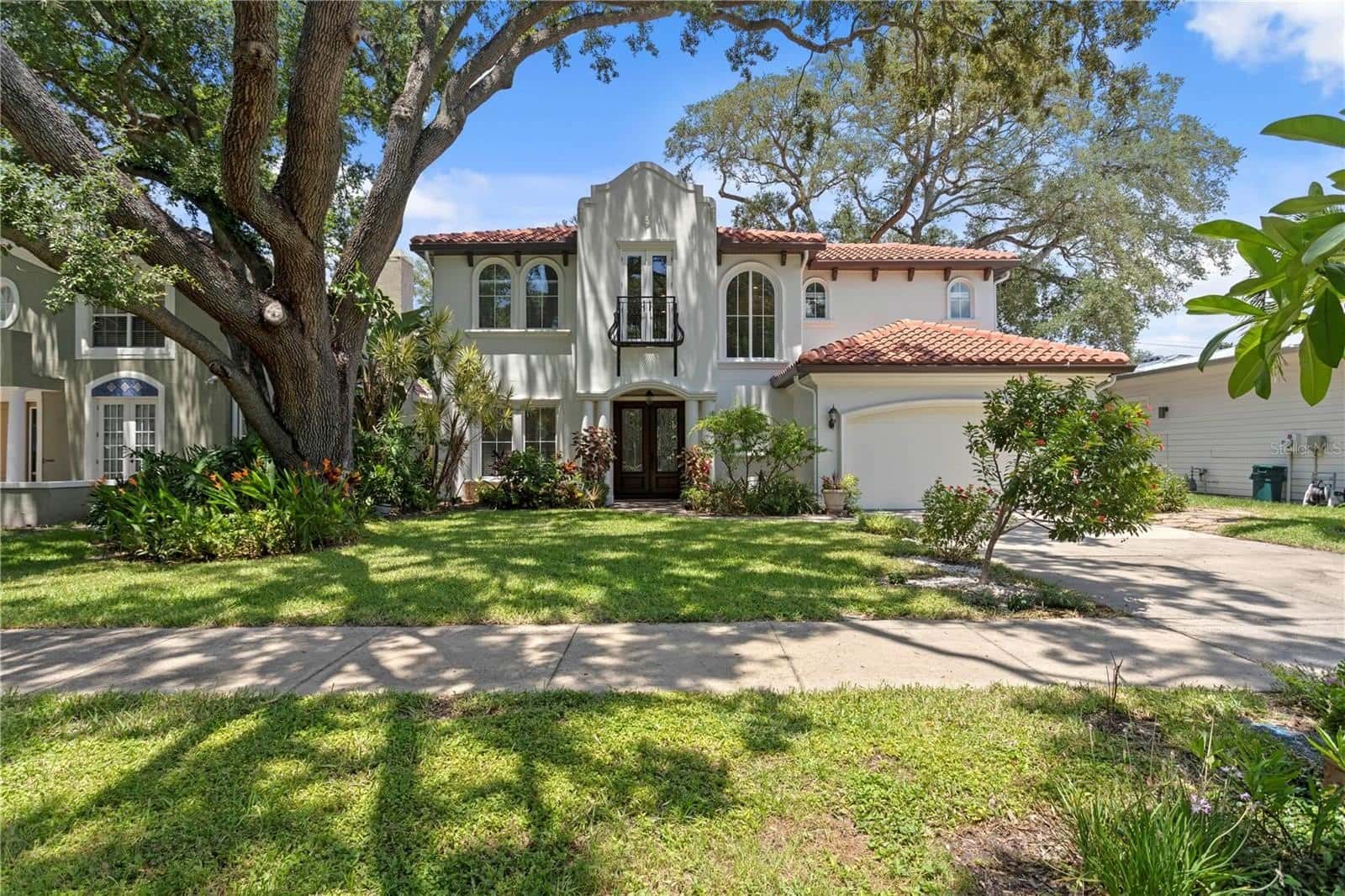 Single Family Residence in TAMPA