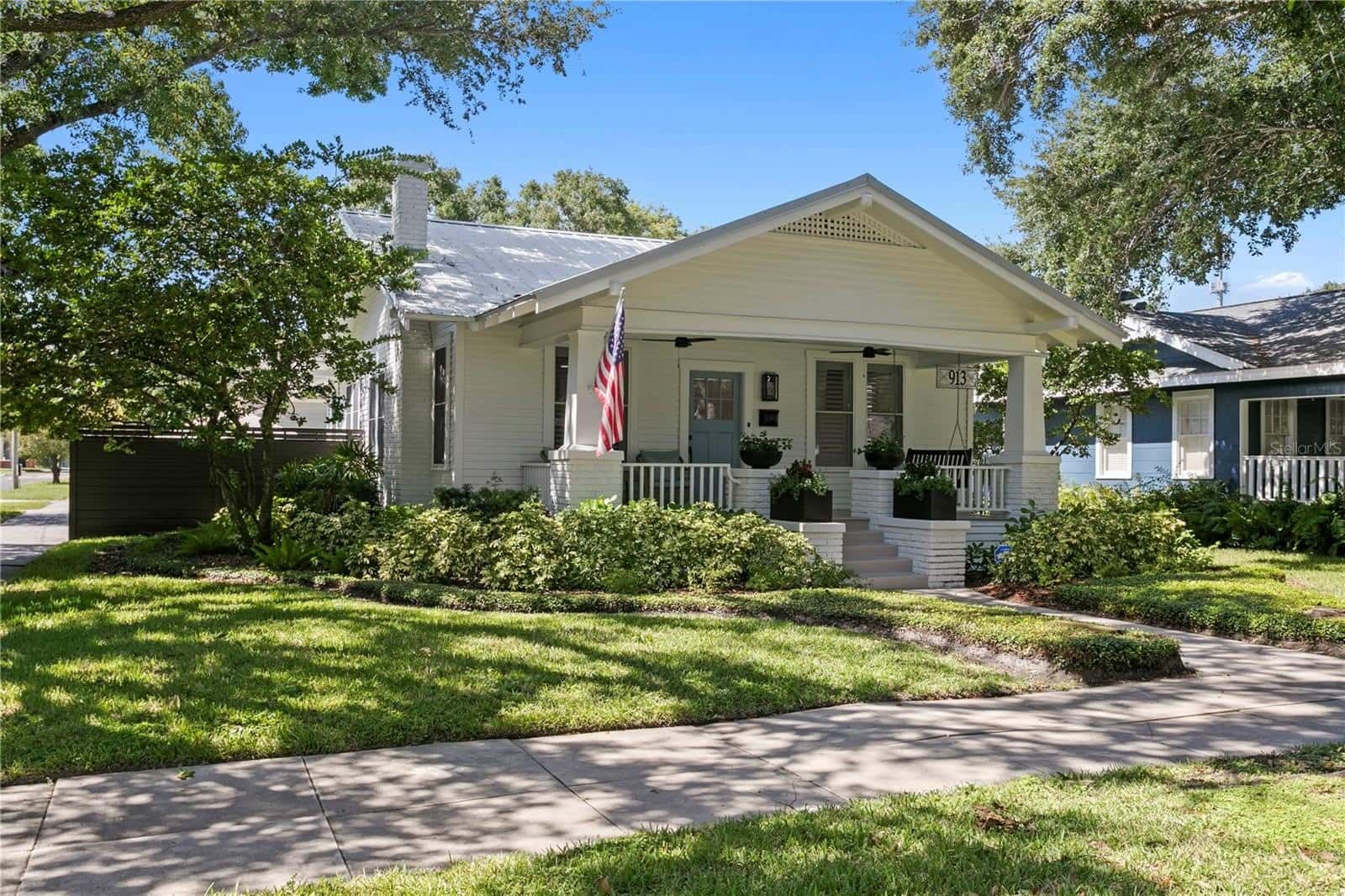 Single Family Residence in TAMPA