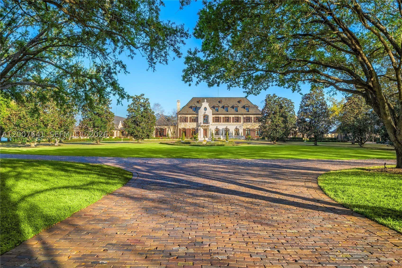 Single Family Residence in Tampa