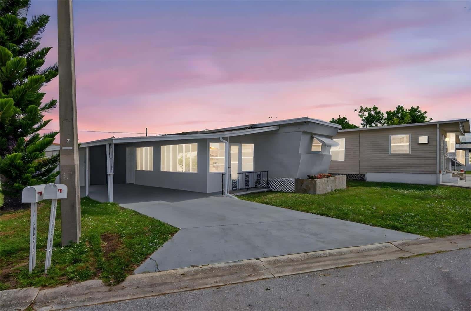 Mobile Home in SARASOTA