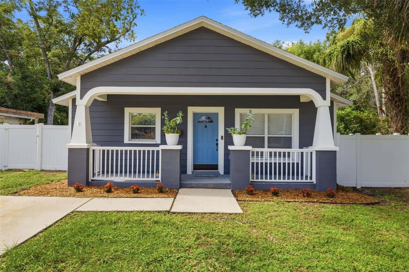 Single Family Residence in TAMPA