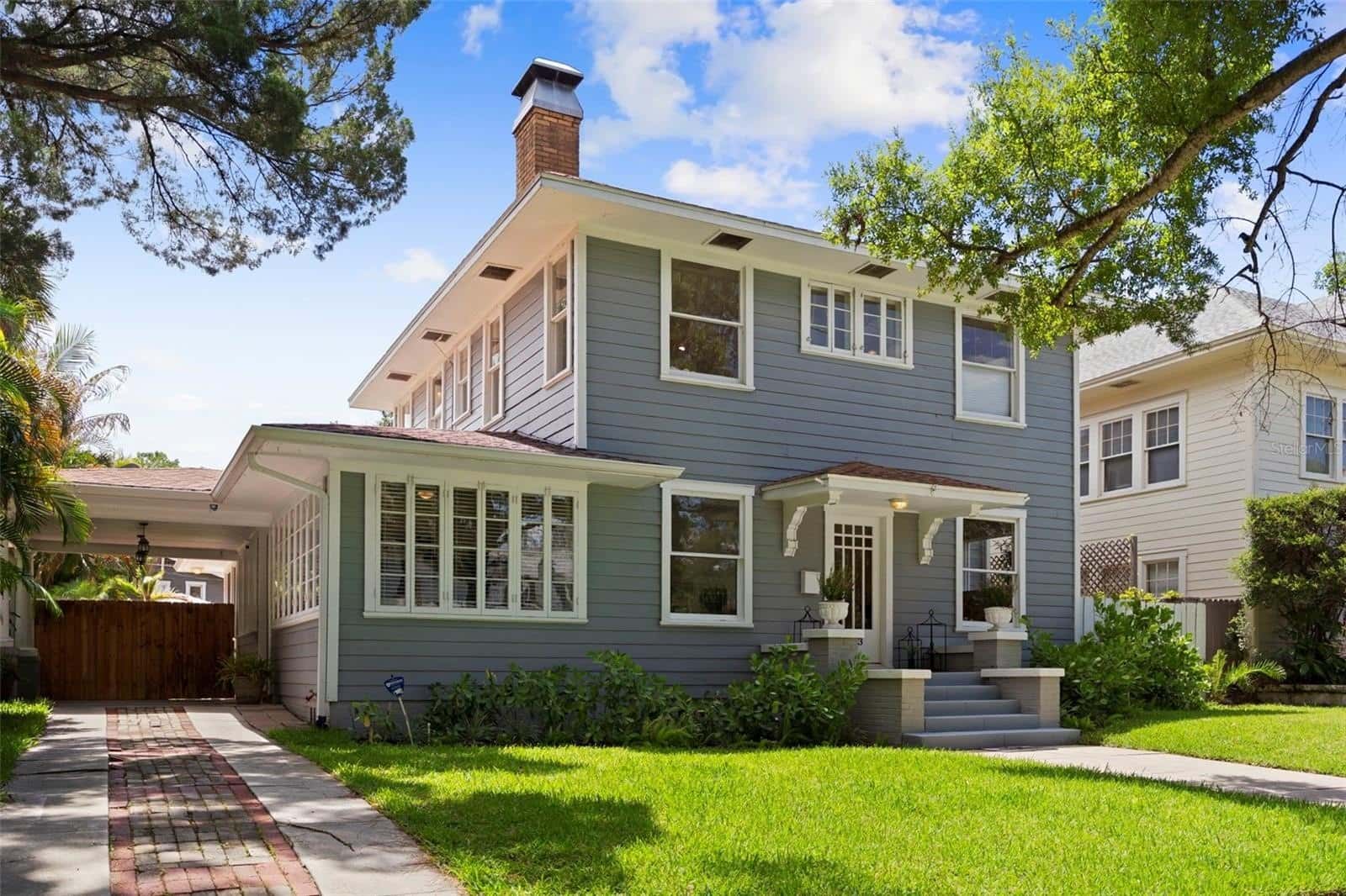 Single Family Residence in TAMPA