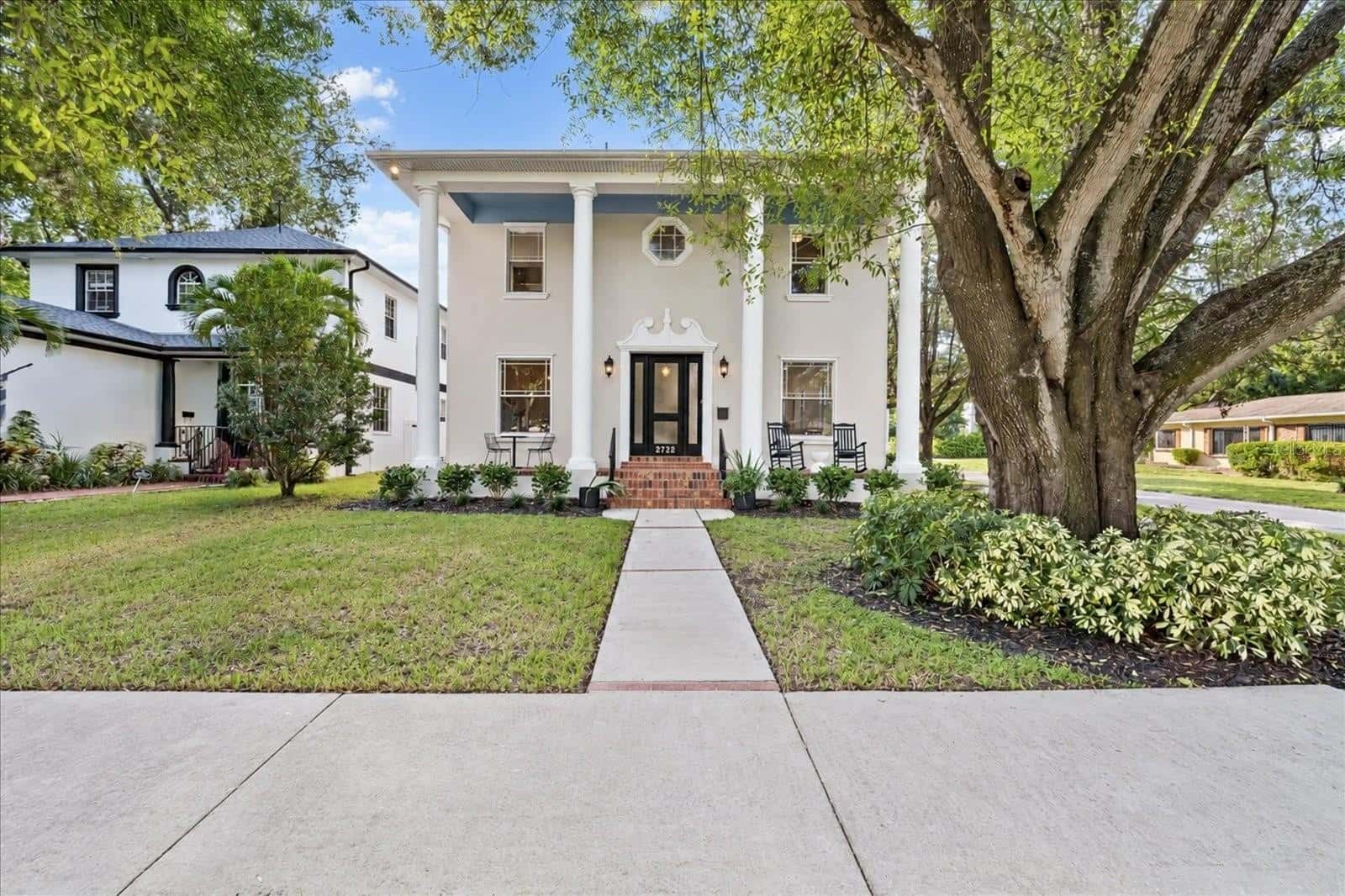 Single Family Residence in TAMPA