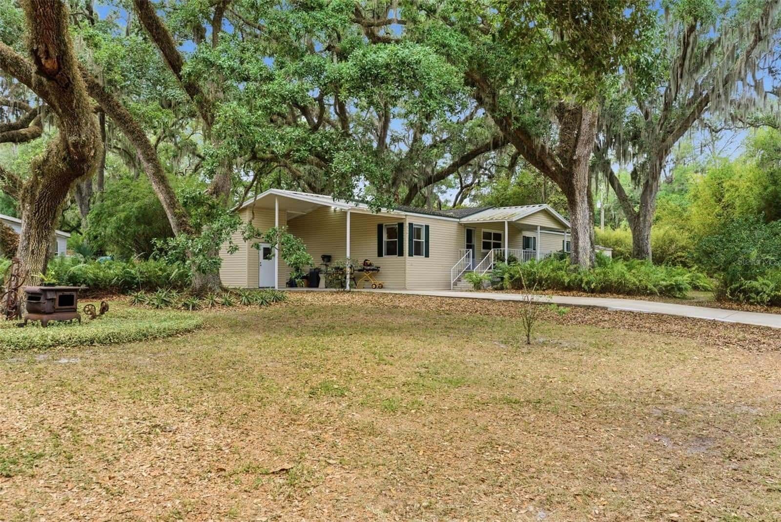 Manufactured Home in TAMPA