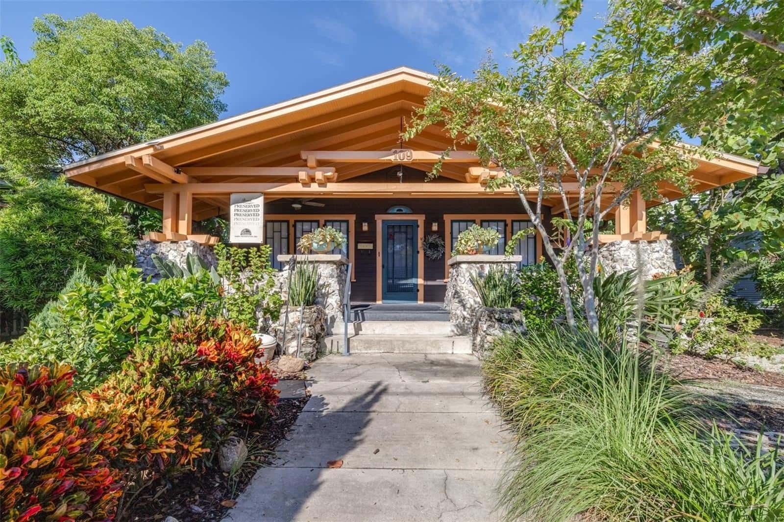 Single Family Residence in TAMPA