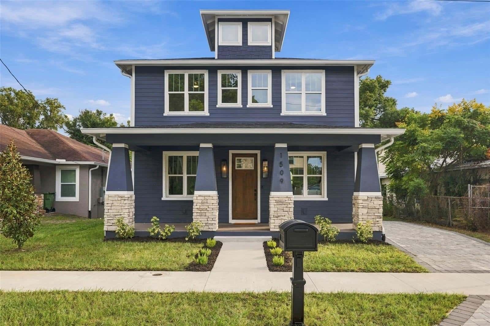 Single Family Residence in TAMPA