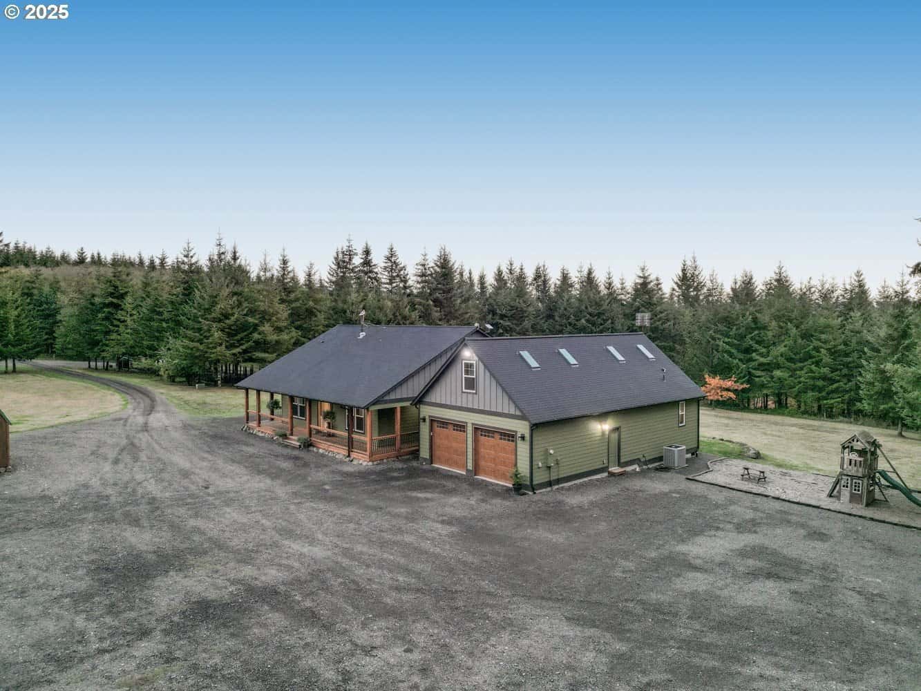 Single Family Residence in DeerIsland
