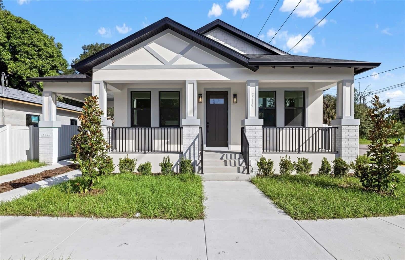 Single Family Residence in TAMPA