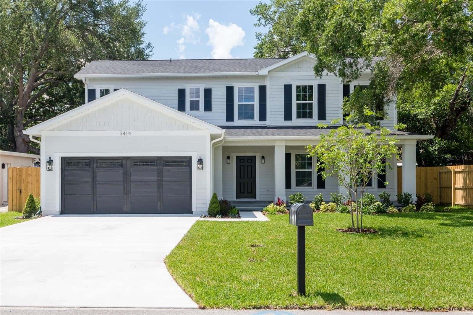 Single Family Residence in TAMPA