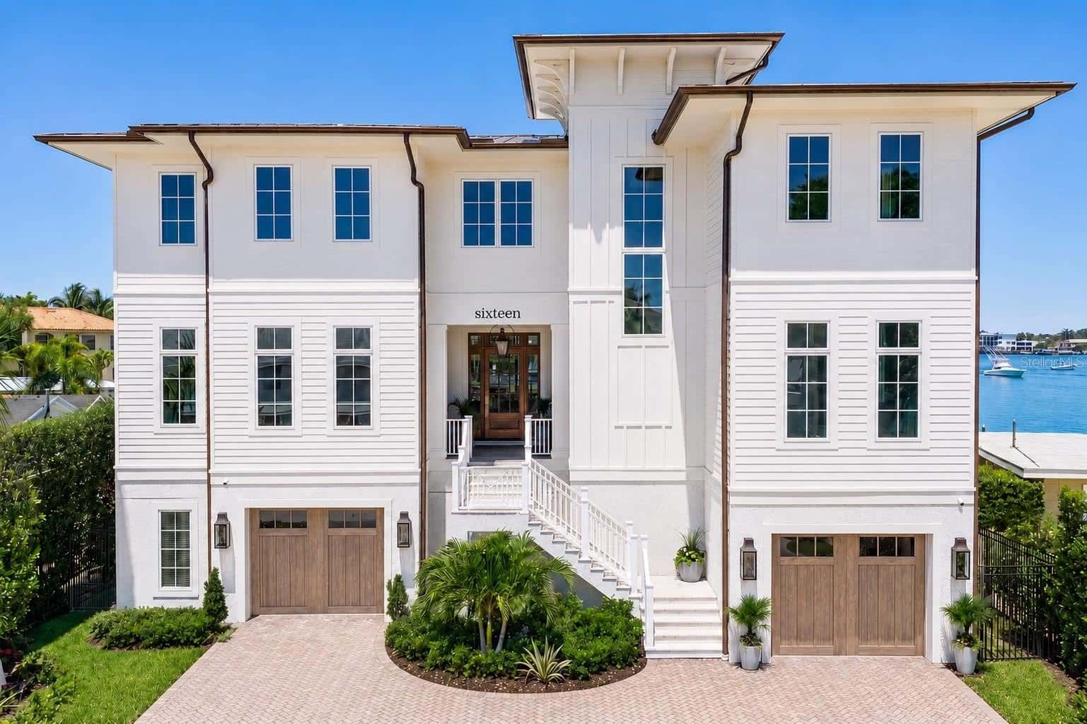 Single Family Residence in TAMPA