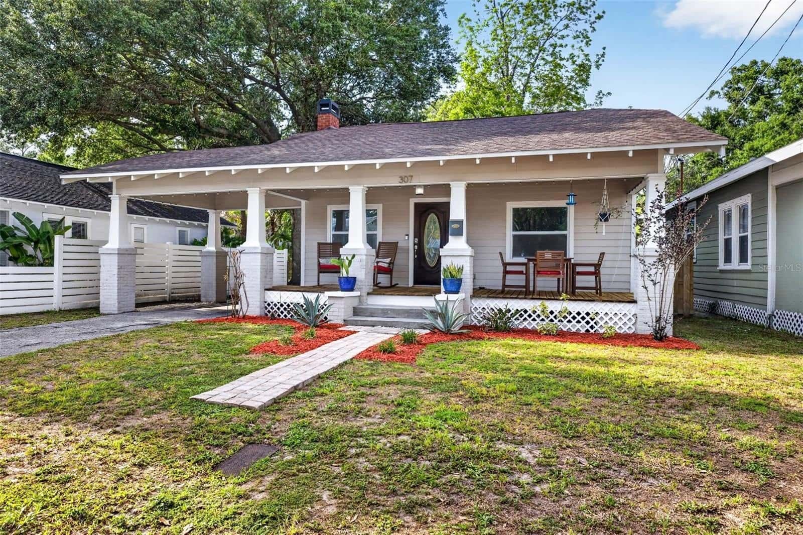 Single Family Residence in TAMPA