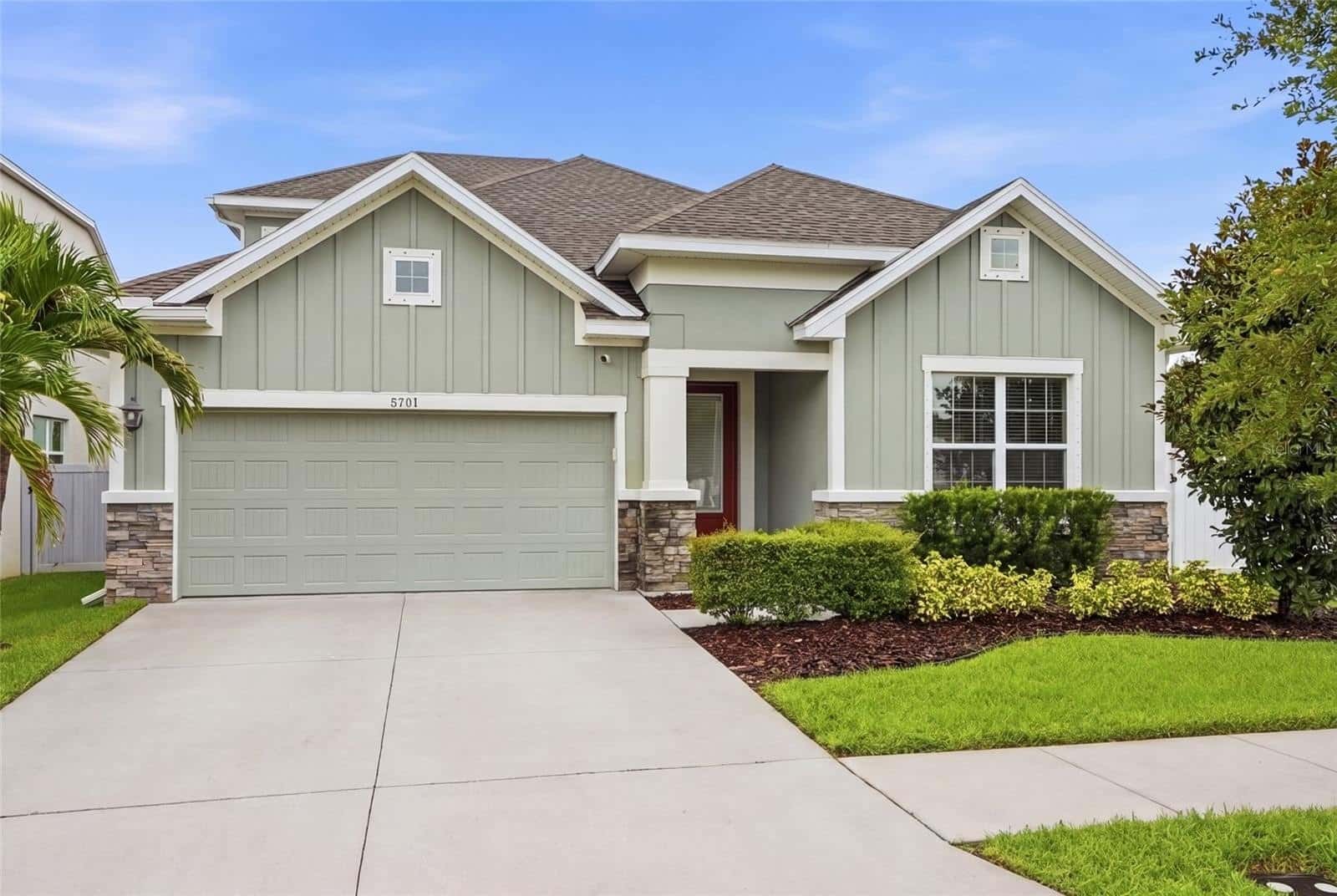 Single Family Residence in TAMPA