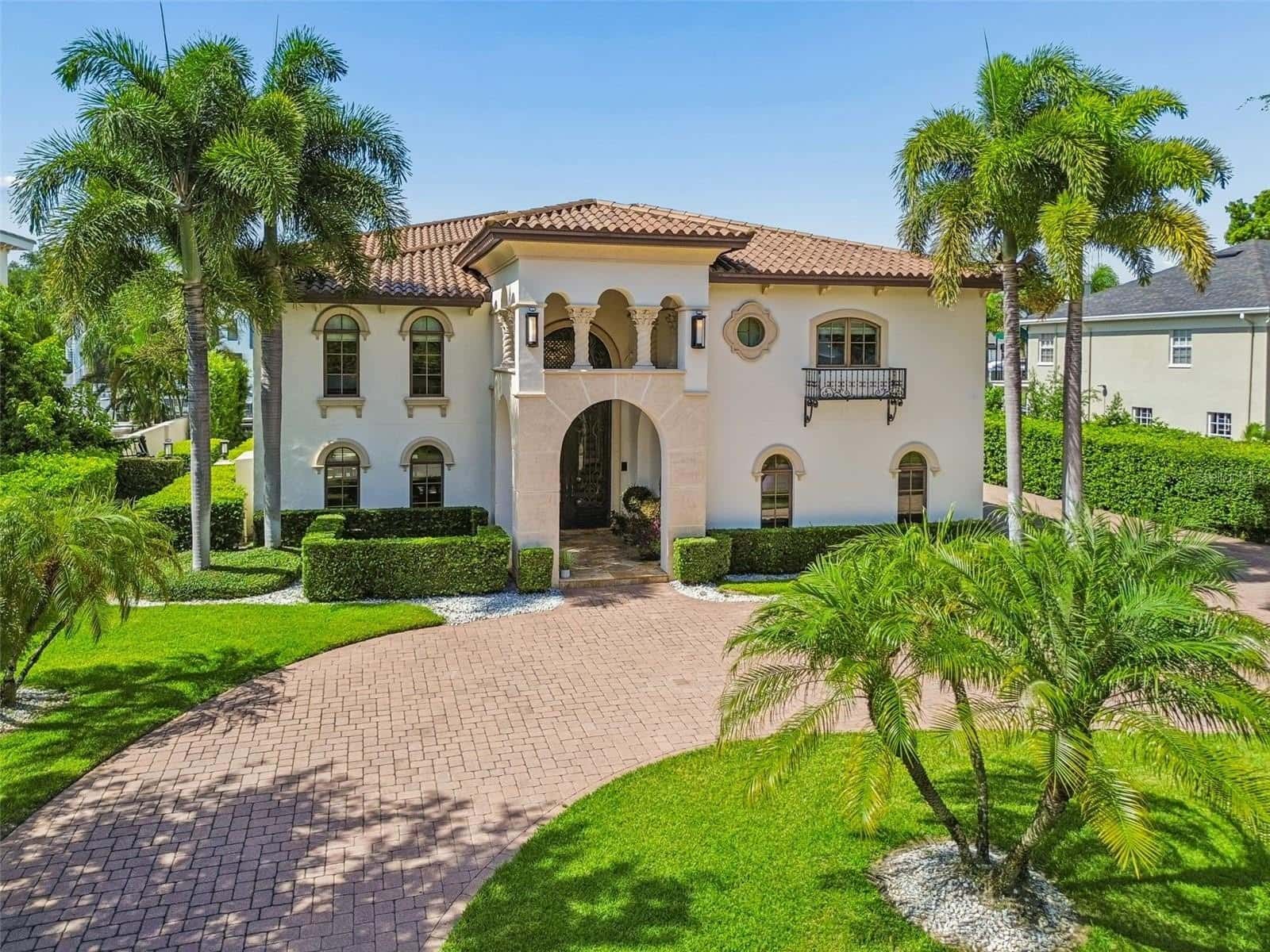 Single Family Residence in TAMPA