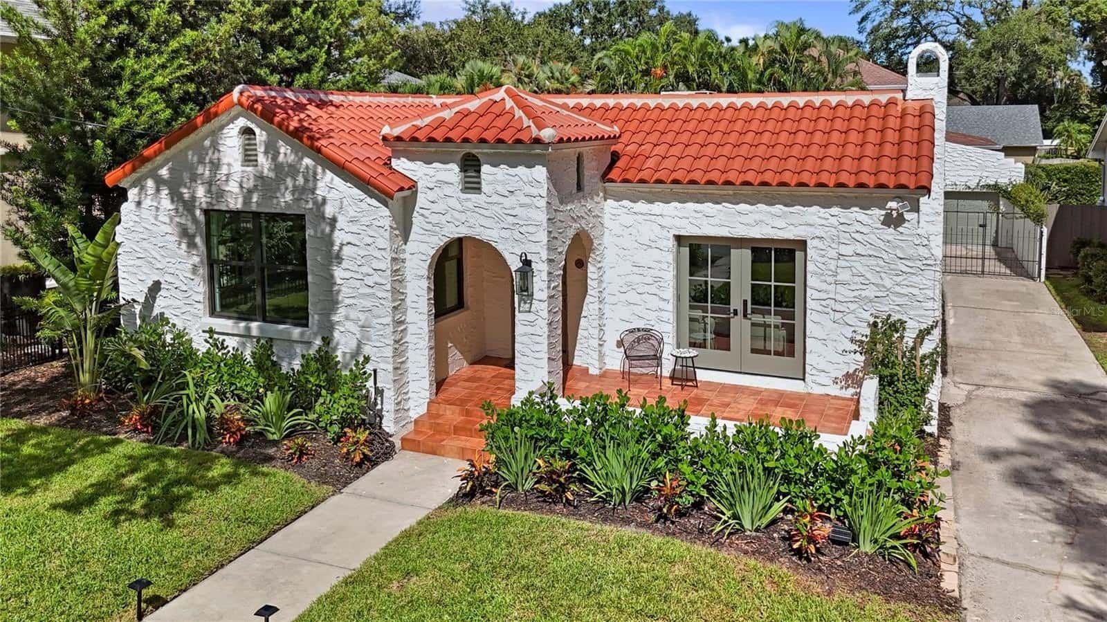 Single Family Residence in TAMPA