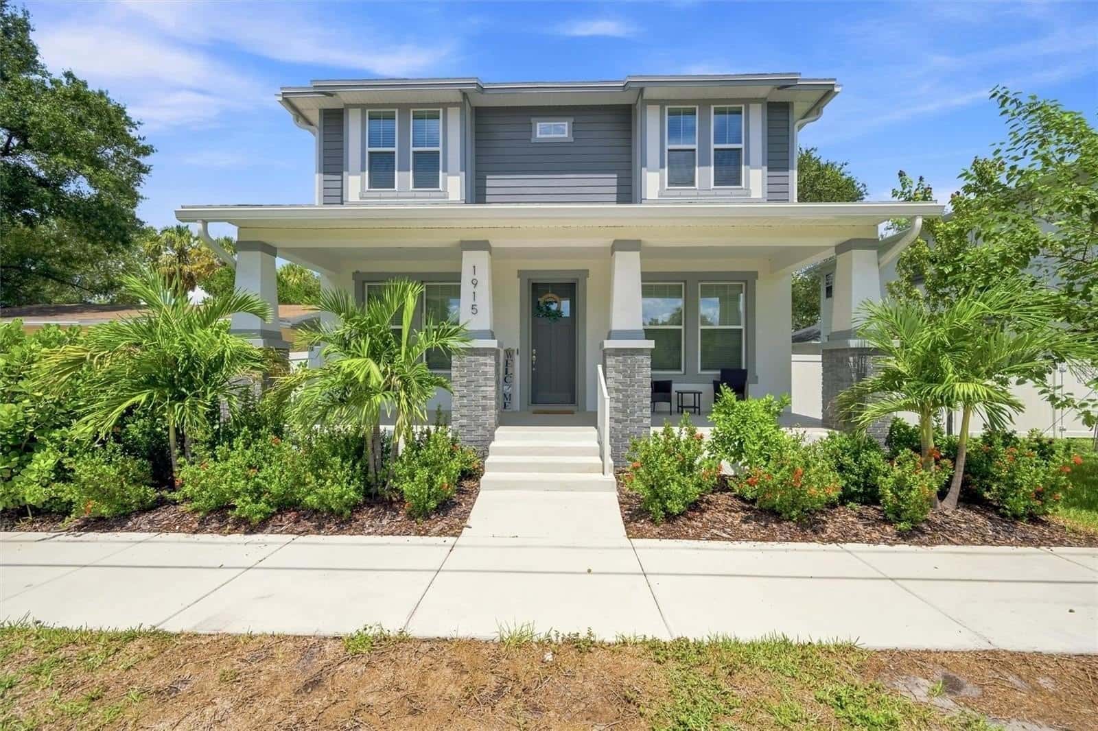 Single Family Residence in TAMPA