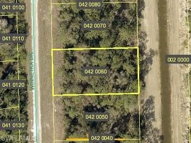 land in Lehigh Acres