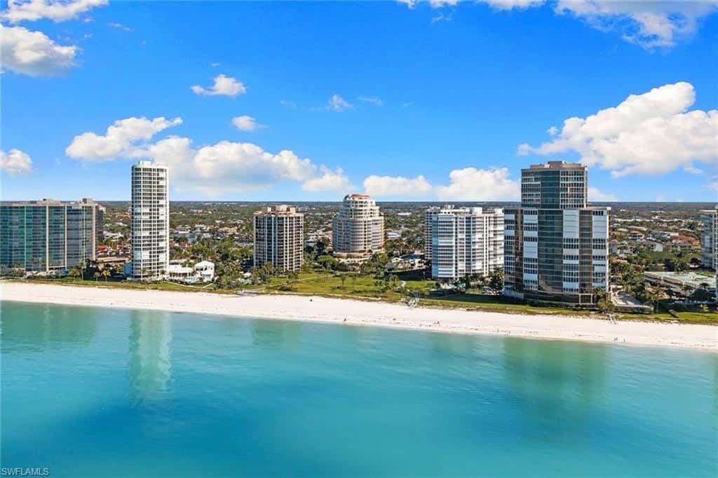condos in Naples