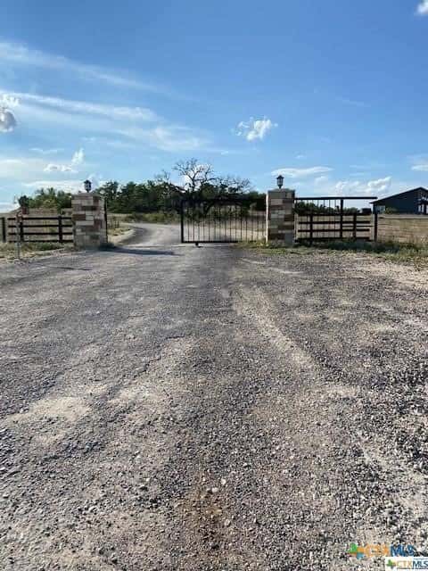land in Lampasas