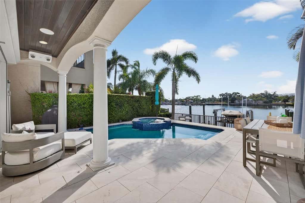 single family in Tampa