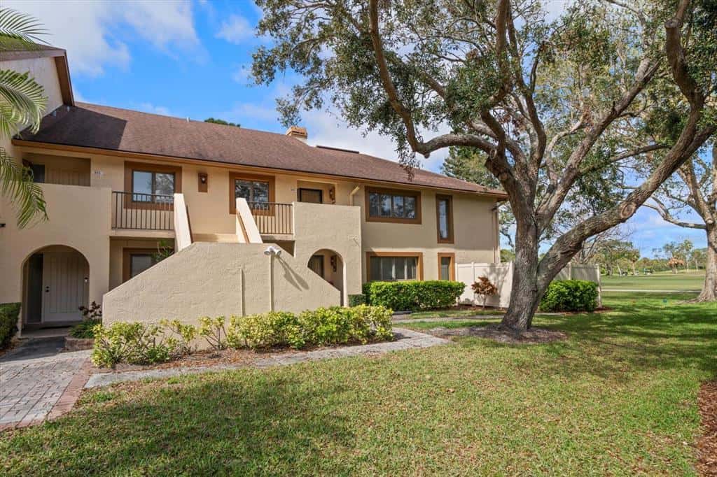Condominium in SEMINOLE