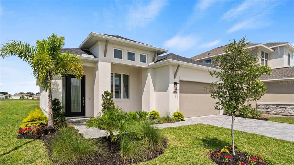 Single Family Residence in PALMETTO