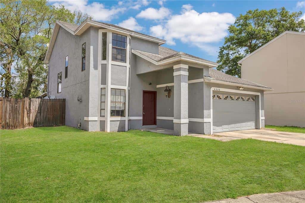 Single Family Residence in CASSELBERRY