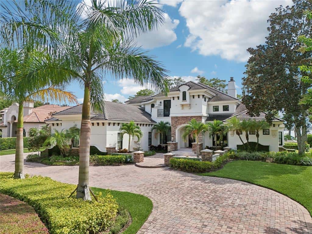 Single Family Residence in ORLANDO