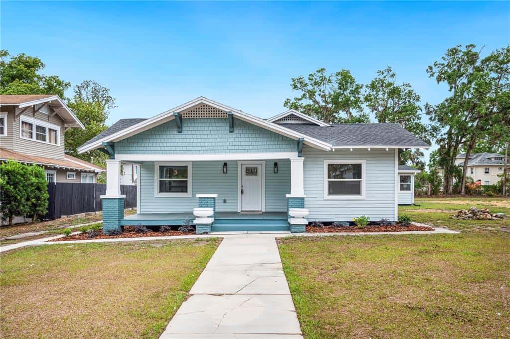 Single Family Residence in LAKELAND