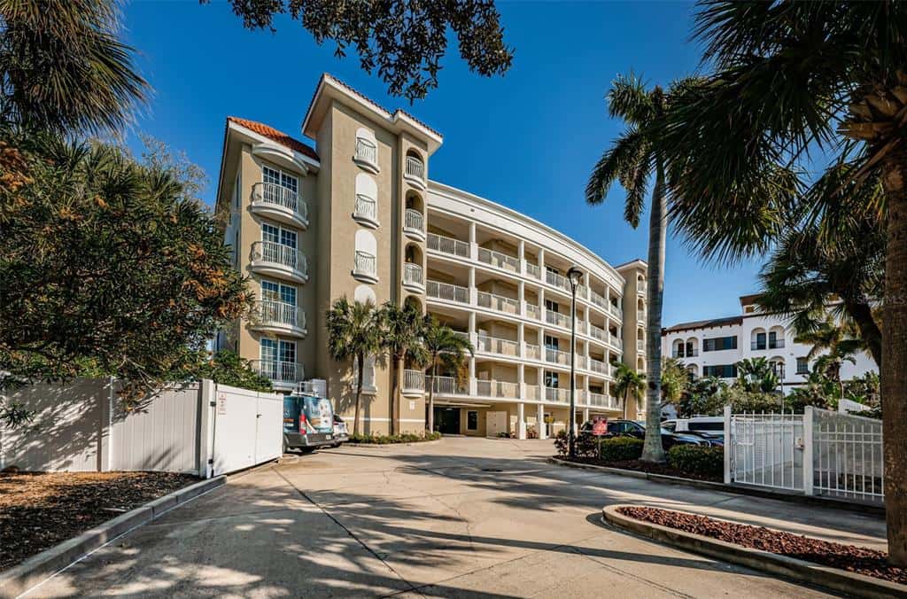 Condominium in ST PETE BEACH