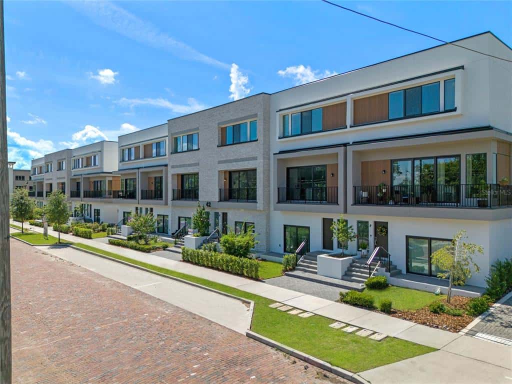 Townhouse in ORLANDO