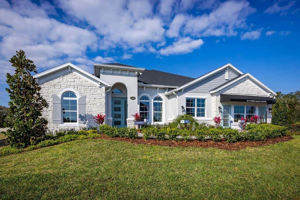 Single Family Residence in APOPKA
