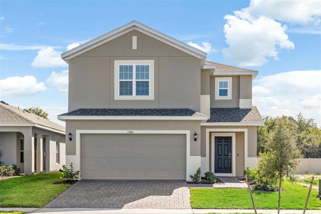 Single Family Residence in DAVENPORT