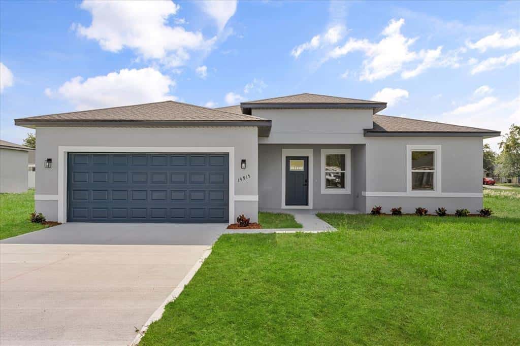 Single Family Residence in OCALA