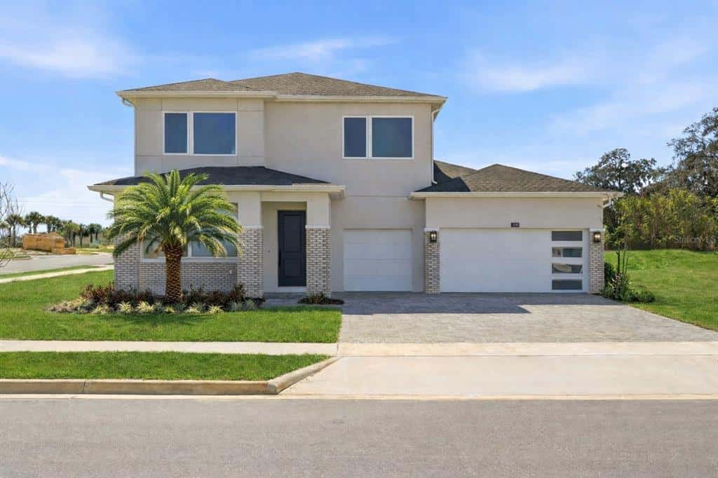 Single Family Residence in APOPKA