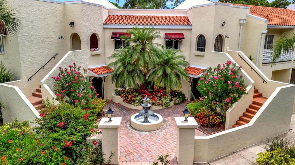 Condominium in BRADENTON