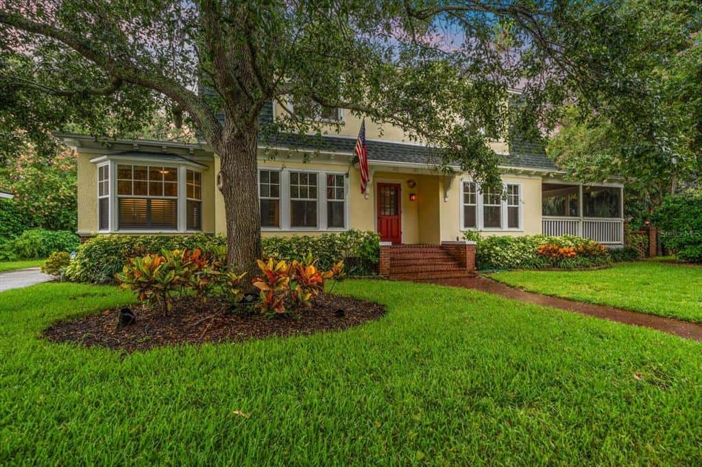 Single Family Residence in DUNEDIN