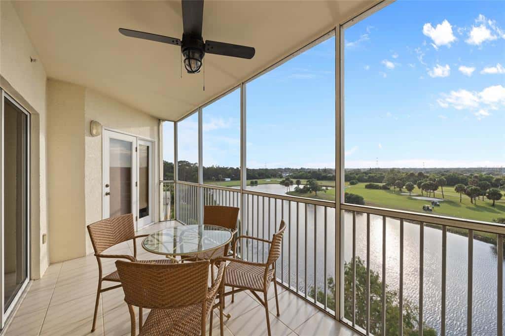 Condominium in LARGO