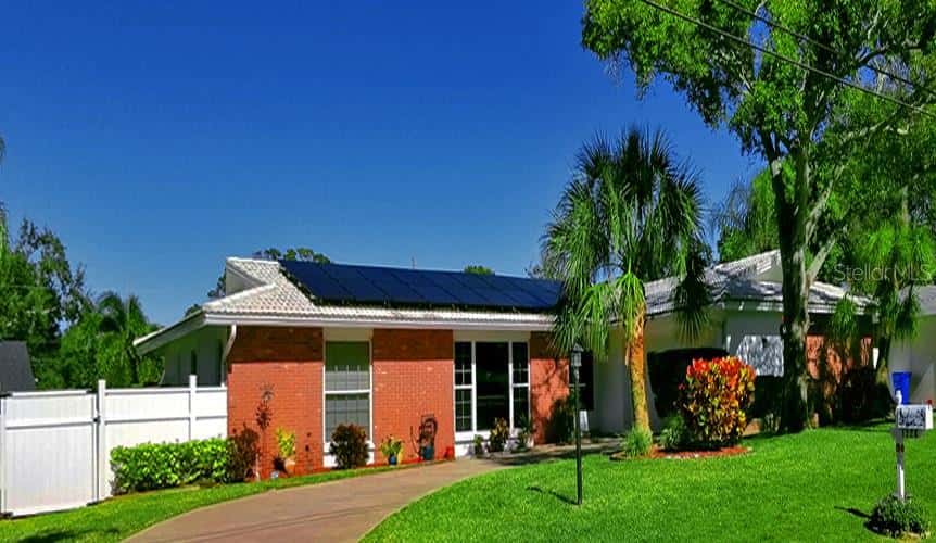 Single Family Residence in DUNEDIN