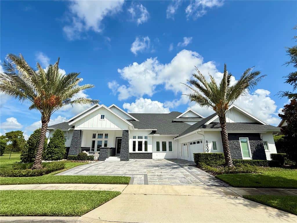 Single Family Residence in ORLANDO