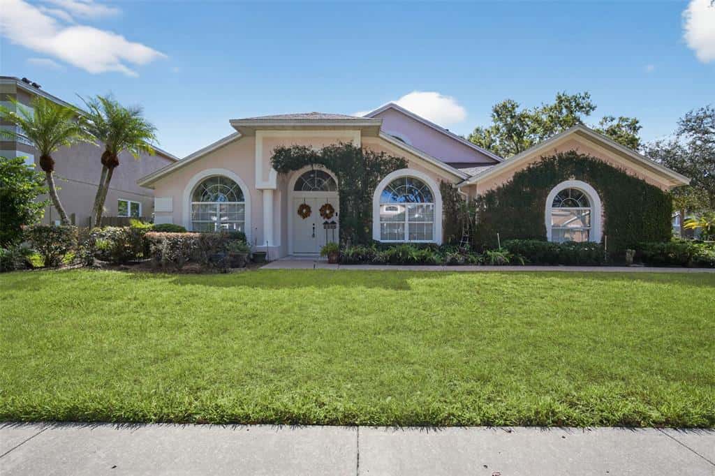 Single Family Residence in TAMPA