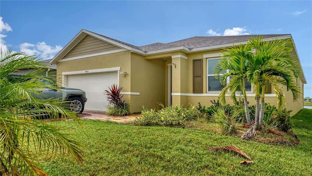 Single Family Residence in SARASOTA